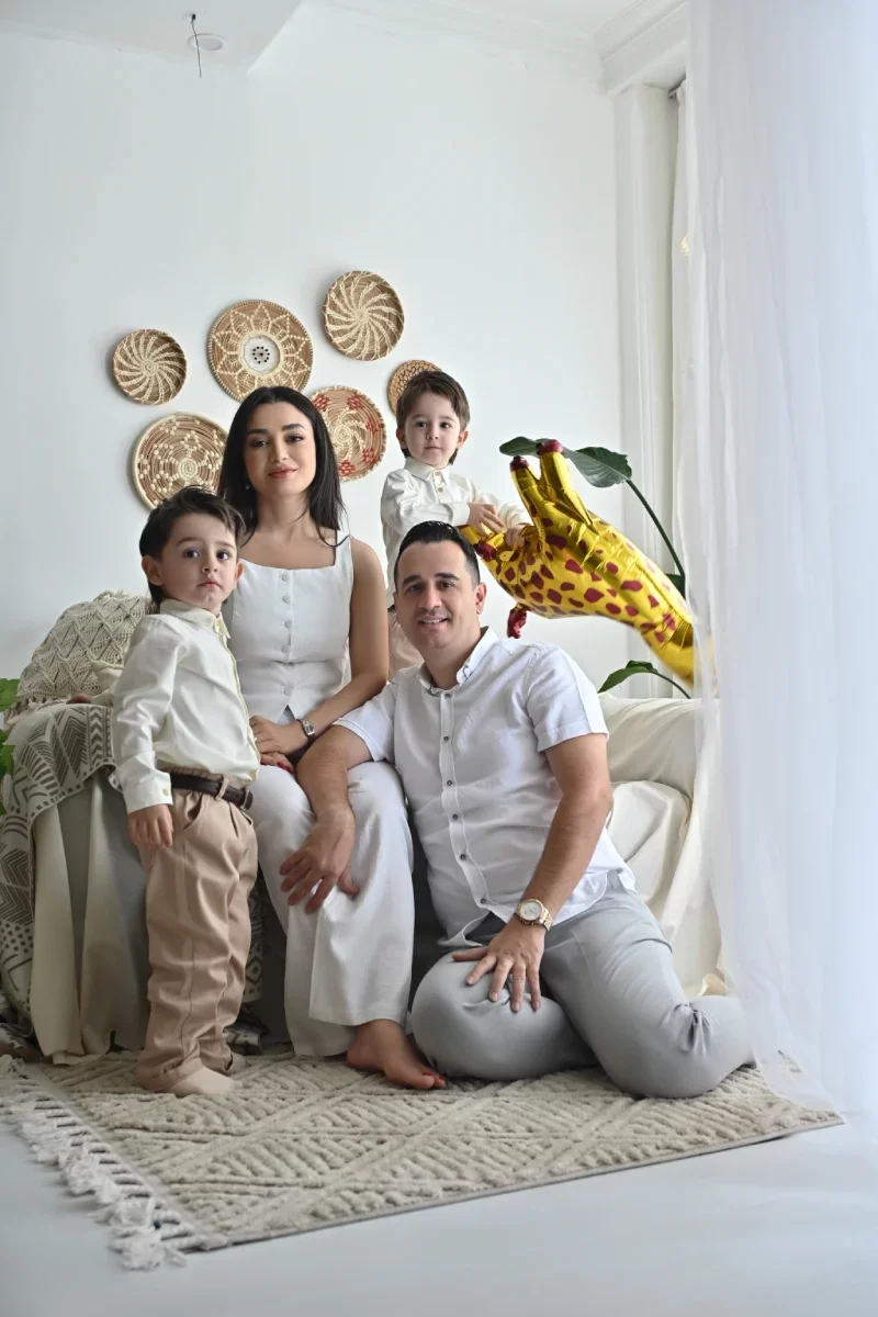 عکس خانوادگی در استودیو عکاسی گلسا