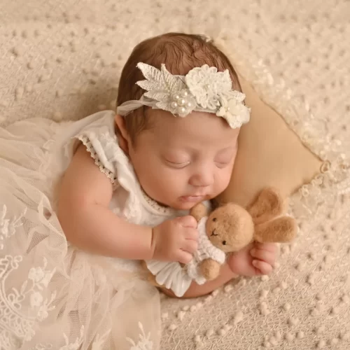 newborn-baby-photos 1 newborn-baby-photos 1