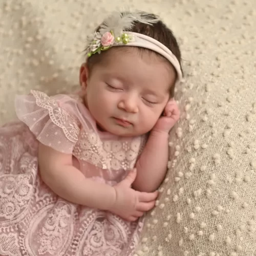 newborn-baby-photos 12 newborn-baby-photos 12